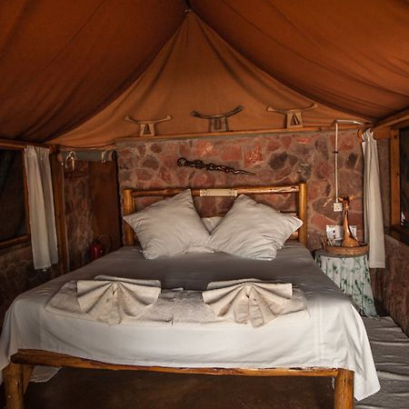 Musango Safari Camp - All-Inclusive Bumi Hills Kültér fotó